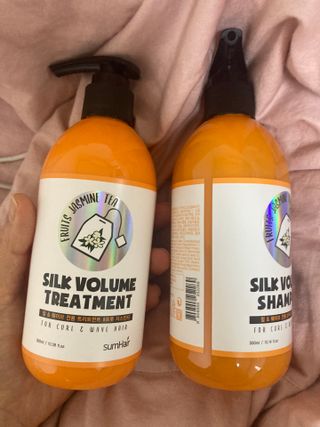 썸헤어 / SUMHAIR 썸헤어 실크 볼륨 샴푸+트리트먼트 프룻자스민티 — 5점을 준 리뷰어가 2021년 7월 올린 사용 사진