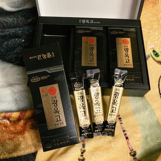 [광동제약] 광동 광옥고 홍삼 본 30포+쇼핑백 증정 — 5점을 준 리뷰어가 2021년 12월 올린 사용 사진