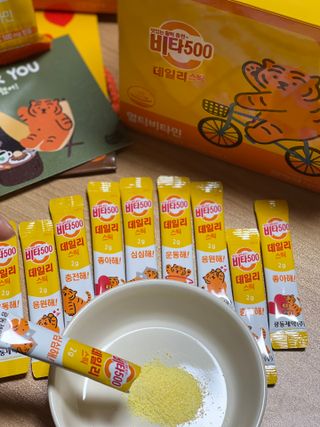 광동제약 [광동] 비타500데일리스틱 70포X2개 + 뚱랑이엽서 + 쇼핑백 증정 — 5점을 준 리뷰어가 2022년 11월 올린 사용 사진