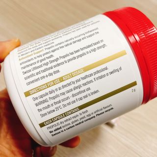 Swisse 스위스 고함량 프로폴리스 2,000mg 210정 — 4.5점을 준 리뷰어가 2021년 1월 올린 사용 사진