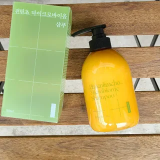 방방곳곳 편림초 마이크로바이옴 샴푸 — 5점을 준 리뷰어가 2022년 4월 올린 사용 사진