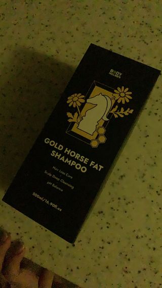 [바디홈즈] 골드 마유 샴푸 — 5점을 준 리뷰어가 2021년 11월 올린 사용 사진