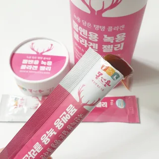 [몸엔용] 녹용 담은 탱탱 콜라겐 녹용 콜라겐 젤리 15g x 20포 — 5점을 준 리뷰어가 2022년 4월 올린 사용 사진