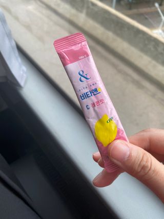 비타앤C 레몬맛, 망고맛 — 5점을 준 리뷰어가 2021년 6월 올린 사용 사진