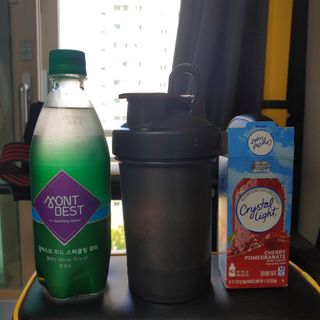 몽베스트 Montbest with Sparkling water Plain 20병 — 5점을 준 리뷰어가 2022년 5월 올린 사용 사진