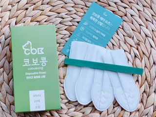 코보콩 에어슈즈 강아지 일회용 신발 소용량 패키지 20매 초경량  미끄럼방지 실내외 겸용 — 5점을 준 리뷰어가 2022년 2월 올린 사용 사진