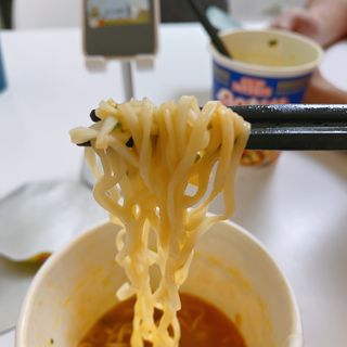NISSIN 닛신 컵누들  4종 - 씨푸드오리지날, 씨푸드 스파이시, 씨푸드 커리, 씨푸드 XO소스 — 5점을 준 리뷰어가 2021년 11월 올린 사용 사진