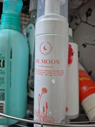MF프리 [닥터문] 유산균 락토케어 질경초 여성청결제 200ml (폼타입) — 5점을 준 리뷰어가 2024년 12월 올린 사용 사진