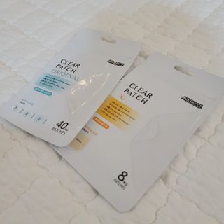 에버렐 아크네 클리어 패치 오리지널(40매) + XL(8매) 1세트, 각 1개씩 — 5점을 준 리뷰어가 2022년 5월 올린 사용 사진