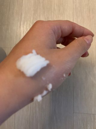 듀오코리아 [듀오] 피부맞춤형 저자극 클렌징밤 1종 랜덤발송 (모공케어,안색개선,안티에이징,블랙헤드) — 2.5점을 준 리뷰어가 2022년 5월 올린 사용 사진