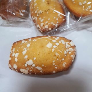 [메종콜리브리] 프랑스 마들렌 메종콜리브리 레몬 마들렌 2팩 — 4.5점을 준 리뷰어가 2021년 12월 올린 사용 사진
