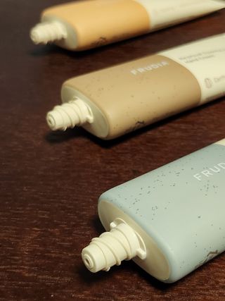 [후르디아] 끈적임 없는 착한성분 비건  핸드크림 3종 — 5점을 준 리뷰어가 2022년 10월 올린 사용 사진