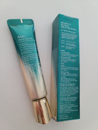 [NEW 탄력유턴 아이크림] AHC 유스 래스팅 리얼 아이크림 포 페이스 — 5점을 준 리뷰어가 2021년 4월 올린 사용 사진