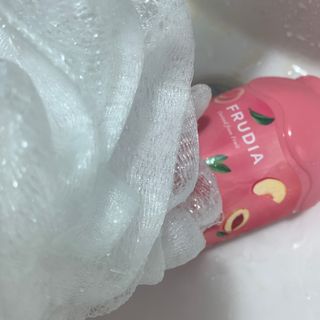 [후르디아] 복숭아 바디워시+바디에센스 세트 — 5점을 준 리뷰어가 2021년 3월 올린 사용 사진