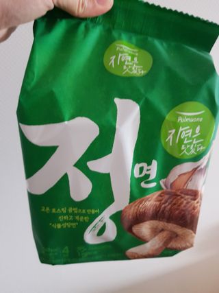 [풀무원] 자연은맛있다 정면, 백면, 홍면  세트 — 4점을 준 리뷰어가 2021년 4월 올린 사용 사진