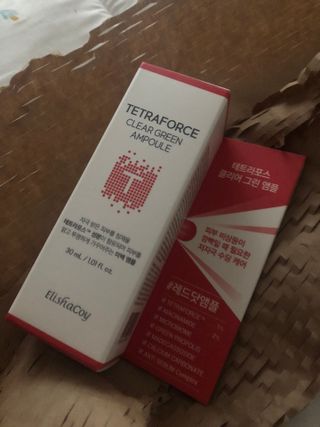 엘리샤코이 테트라포스 클리어 그린 앰플 — 3점을 준 리뷰어가 2022년 6월 올린 사용 사진