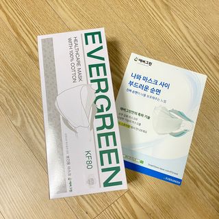 에버그린 순면 끈조절 KF80 마스크 - 화이트/블랙 컬러 대형 - 10매 — 5점을 준 리뷰어가 2021년 6월 올린 사용 사진