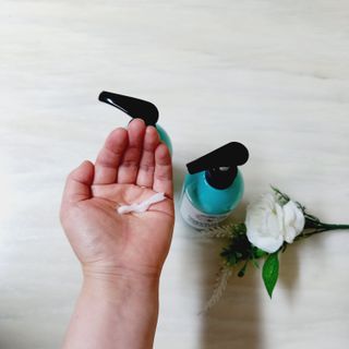 썸헤어 / SUMHAIR 썸헤어 데미지 클리닉 샴푸+트리트먼트 네롤리&민트티 — 5점을 준 리뷰어가 2021년 6월 올린 사용 사진