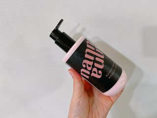 난나 살몬 스파이더 검버섯 미백 톤업 화이트닝 연어 앰플 크림 300ml 대용량 — 5점을 준 리뷰어가 2022년 12월 올린 사용 사진
