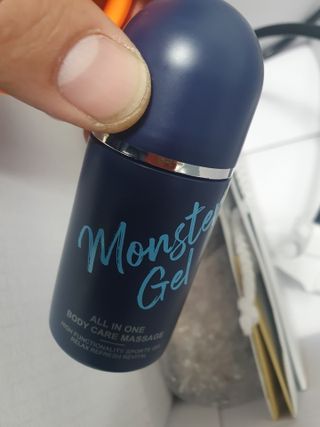 [바록스] 류현진 올인원 바디릴렉싱 몬스터겔 50ml — 5점을 준 리뷰어가 2021년 3월 올린 사용 사진