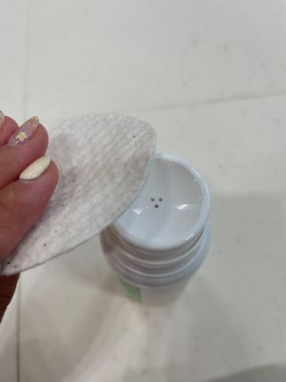 whol 키토클린 200ml - 항균항바이러스 강아지 눈 코 입 귀 세정탈취 고양이 턱드름제거 무향 워터리스 대용량 — 5점을 준 리뷰어가 2022년 10월 올린 사용 사진