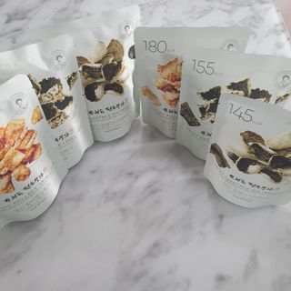 오희숙 전통부각 명인 찹쌀김부각, 찹쌀다시마부각, 황태껍질튀각 총 6봉 — 4점을 준 리뷰어가 2021년 6월 올린 사용 사진