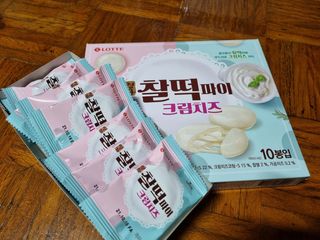 롯데제과 찰떡파이 크림치즈 — 5점을 준 리뷰어가 2021년 6월 올린 사용 사진