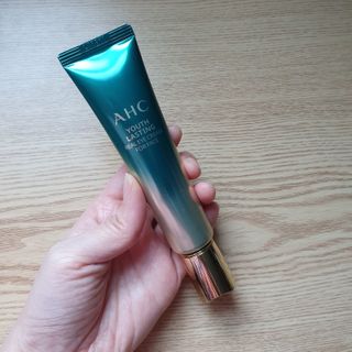 [NEW 탄력유턴 아이크림] AHC 유스 래스팅 리얼 아이크림 포 페이스 — 5점을 준 리뷰어가 2021년 1월 올린 사용 사진