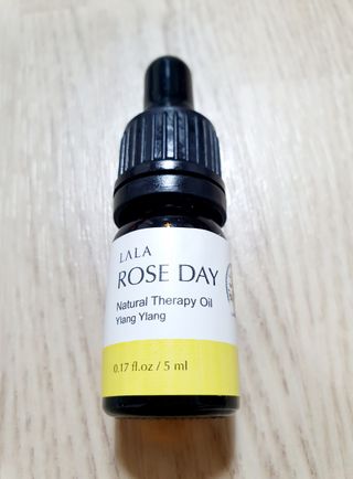 라라로즈데이 시즌2 천연 아로마오일 Y존 케어 속옷향수 이너퍼퓸 5ml  여성의 자존감을 UP시키자 — 5점을 준 리뷰어가 2021년 9월 올린 사용 사진