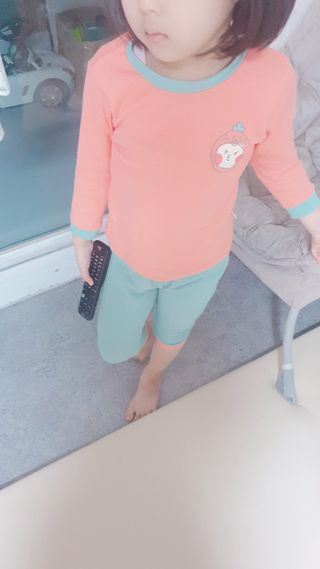 유비맘 캔디팡팡 내의/내복 상하 세트 — 5점을 준 리뷰어가 2021년 3월 올린 사용 사진