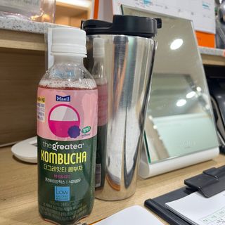 더그레잇티 콤부차 [매일유업] 더그레잇티 44kcal 콤부차 300ml *12개입 (오리지널 6개+베리리치 6개) — 4.5점을 준 리뷰어가 2023년 7월 올린 사용 사진