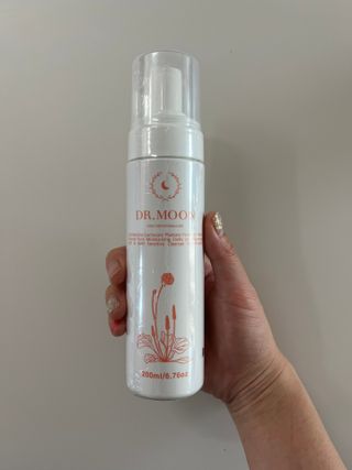 MF프리 [닥터문] 유산균 락토케어 질경초 여성청결제 200ml (폼타입) — 5점을 준 리뷰어가 2022년 7월 올린 사용 사진