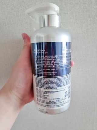 비어멕 독일맥주효모 천연탈모샴푸 — 5점을 준 리뷰어가 2021년 2월 올린 사용 사진