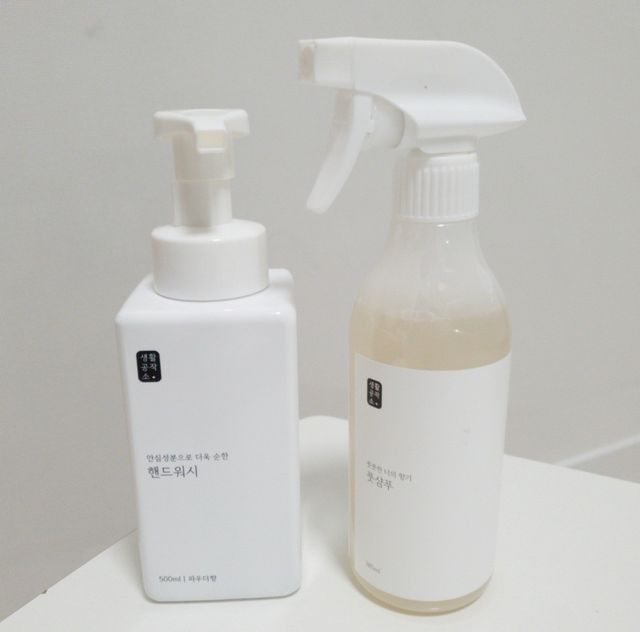 [생활공작소] 핸드워시 용기 500ml 1개 파우더향+풋샴푸 385ml 1개 리뷰 사진