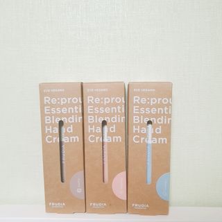 [후르디아] 끈적임 없는 착한성분 비건  핸드크림 3종 — 5점을 준 리뷰어가 2021년 1월 올린 사용 사진