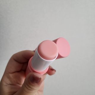 스킨큐어 산다화 카멜리아 안티 링클 멀티밤 — 5점을 준 리뷰어가 2022년 10월 올린 사용 사진