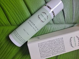 술람미네이처 자연주의 화장품ㅣ속보습 충전 + 민감/트러블 피부 진정 - 알로에 듬뿍 수분 크림 50ml — 5점을 준 리뷰어가 2022년 6월 올린 사용 사진