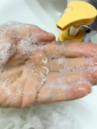 벨먼 내추럴스파 수분광채 스크럽 바디워시 600ml 5종 — 5점을 준 리뷰어가 2022년 5월 올린 사용 사진