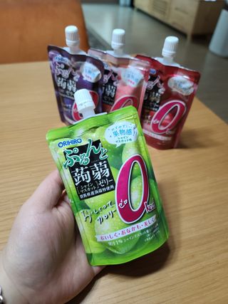 ORIHIRO 오리히로 곤약젤리 제로칼로리 130g 4종 4팩(맛별로 1팩씩) — 5점을 준 리뷰어가 2023년 1월 올린 사용 사진