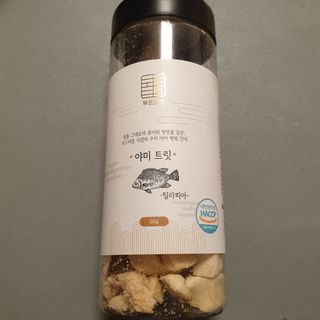 부르르펫 야미트릿 틸라피아 60g — 5점을 준 리뷰어가 2021년 10월 올린 사용 사진