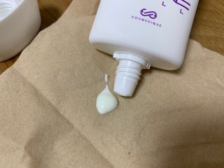 바르셀 톤업 무기자차 자외선차단제 순한 선크림 인텐시브 선 젠 50ml — 5점을 준 리뷰어가 2021년 11월 올린 사용 사진