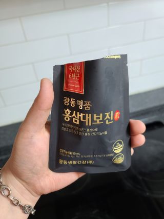 광동생활건강 광동 명품 홍삼대보진 50mL x 30포 — 5점을 준 리뷰어가 2023년 4월 올린 사용 사진