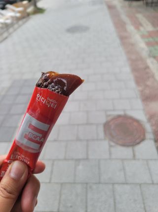 [인디닥터] 타이탄 BCAA 프로틴 젤리스틱 — 5점을 준 리뷰어가 2022년 5월 올린 사용 사진