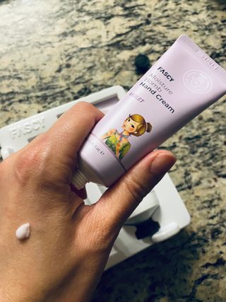 파시 FASCY 高保湿ハンドクリーム40ml+80ml セット — 5점을 준 리뷰어가 2021년 5월 올린 사용 사진