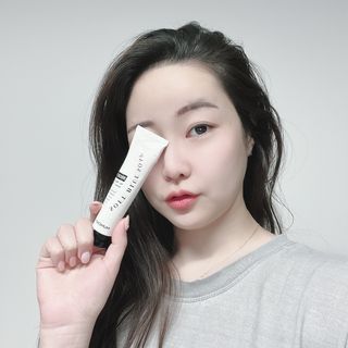 멈칫(MUMCHIT) 넥퍼퓸 NECKPERFUME 2가지 향 — 4점을 준 리뷰어가 2021년 12월 올린 사용 사진