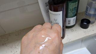[패키지리뉴얼]보타니티 진정 결케어 플라본 부스터 210ml / 플라본 세럼 50m — 4점을 준 리뷰어가 2022년 5월 올린 사용 사진