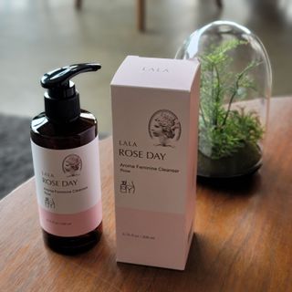 라라로즈데이 시즌2 여성청결제 200ml 아로마 페미민 클렌저, 독일더마인증 — 4점을 준 리뷰어가 2021년 8월 올린 사용 사진