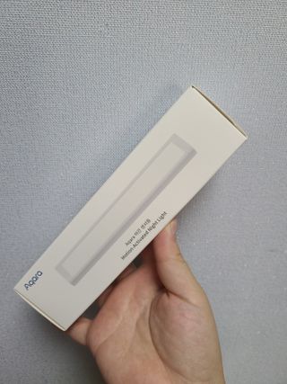 아카라 어두울 때만 켜지는 스마트 무선 센서등 — 5점을 준 리뷰어가 2021년 11월 올린 사용 사진