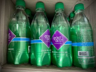 몽베스트 Montbest with Sparkling water Plain 20병 — 5점을 준 리뷰어가 2022년 8월 올린 사용 사진