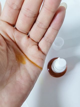 유니베르소 로즈힙 오일 15ml — 4점을 준 리뷰어가 2021년 6월 올린 사용 사진